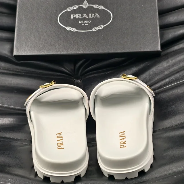 Prada Sandals Logo Detail Slide product detail image 9