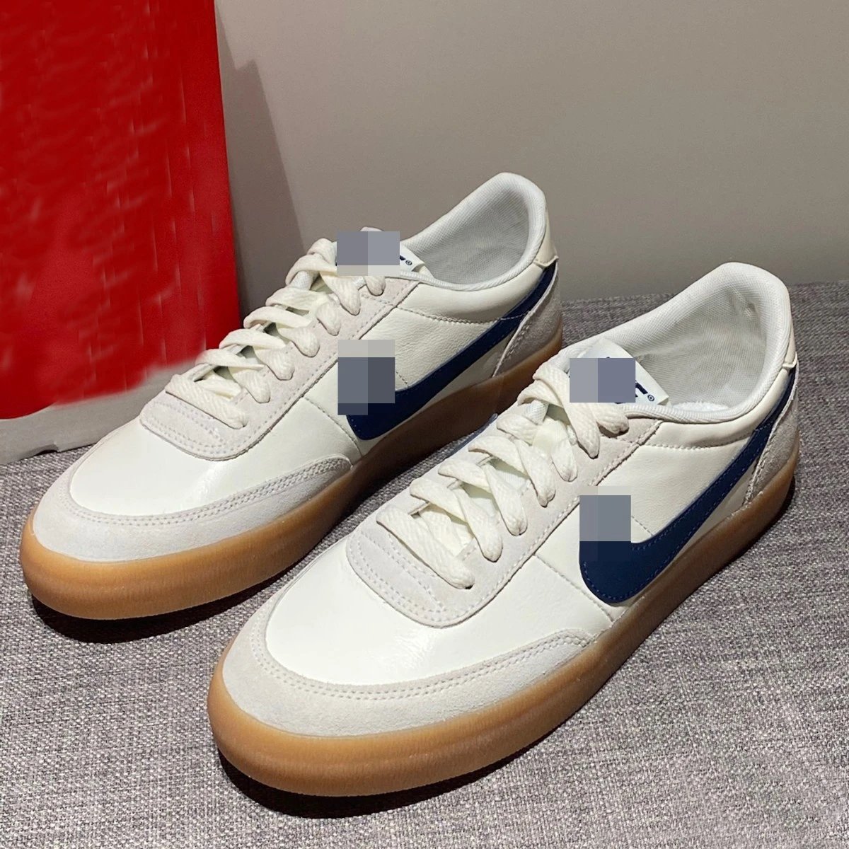 Nike White Low Top S