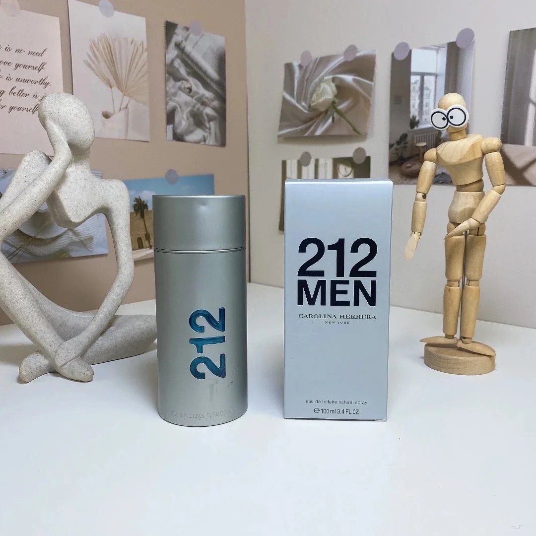 Carolina Herrera 212 Men Eau de Toilette Spray