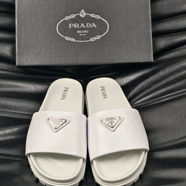 Prada Sandals Logo Detail Slide product detail image 4