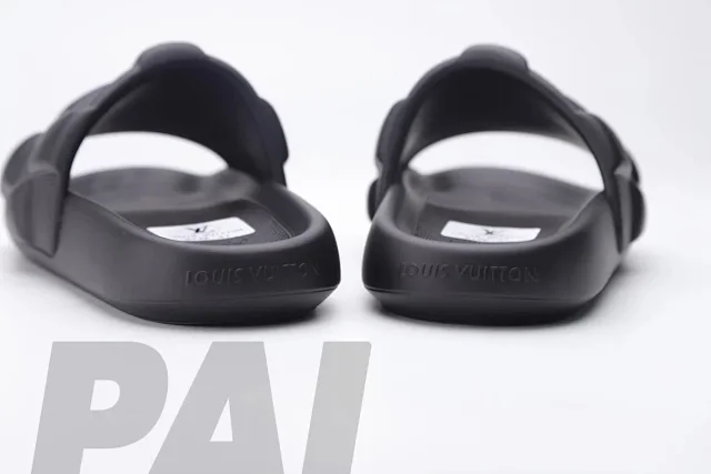 Louis Vuitton Sandals Pool slide mules with monogram strap product detail image 8