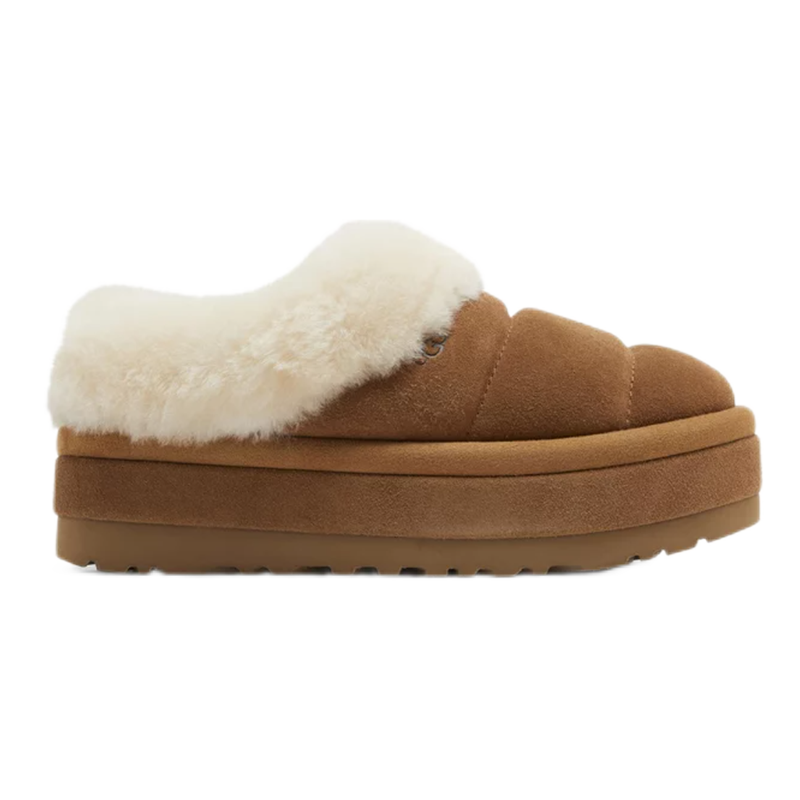 UGG Boots Shearling-Lined Platform — 19