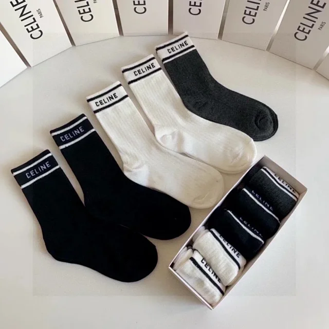 Chanel Socks Ribbed Logo Crew product detail image 22