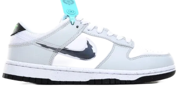 Nike Dunk Low Disrupt White Beige Sneakers - 17