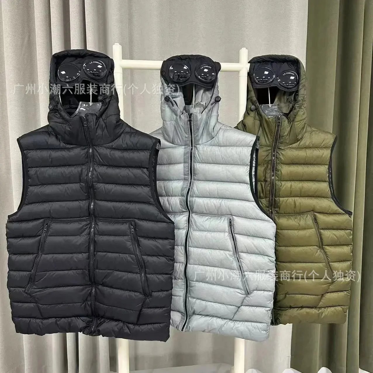 镜片徽章棉服马甲绗线冬季保暖欧码男户外棉服 - 135268