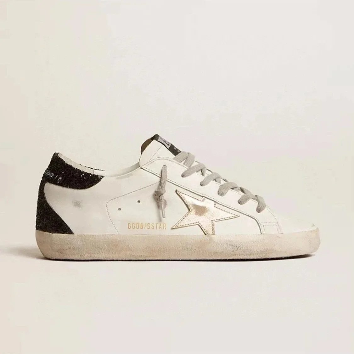 Golden Goose Deluxe Brand Superstar White Red Star Distressed Sneakers - 7