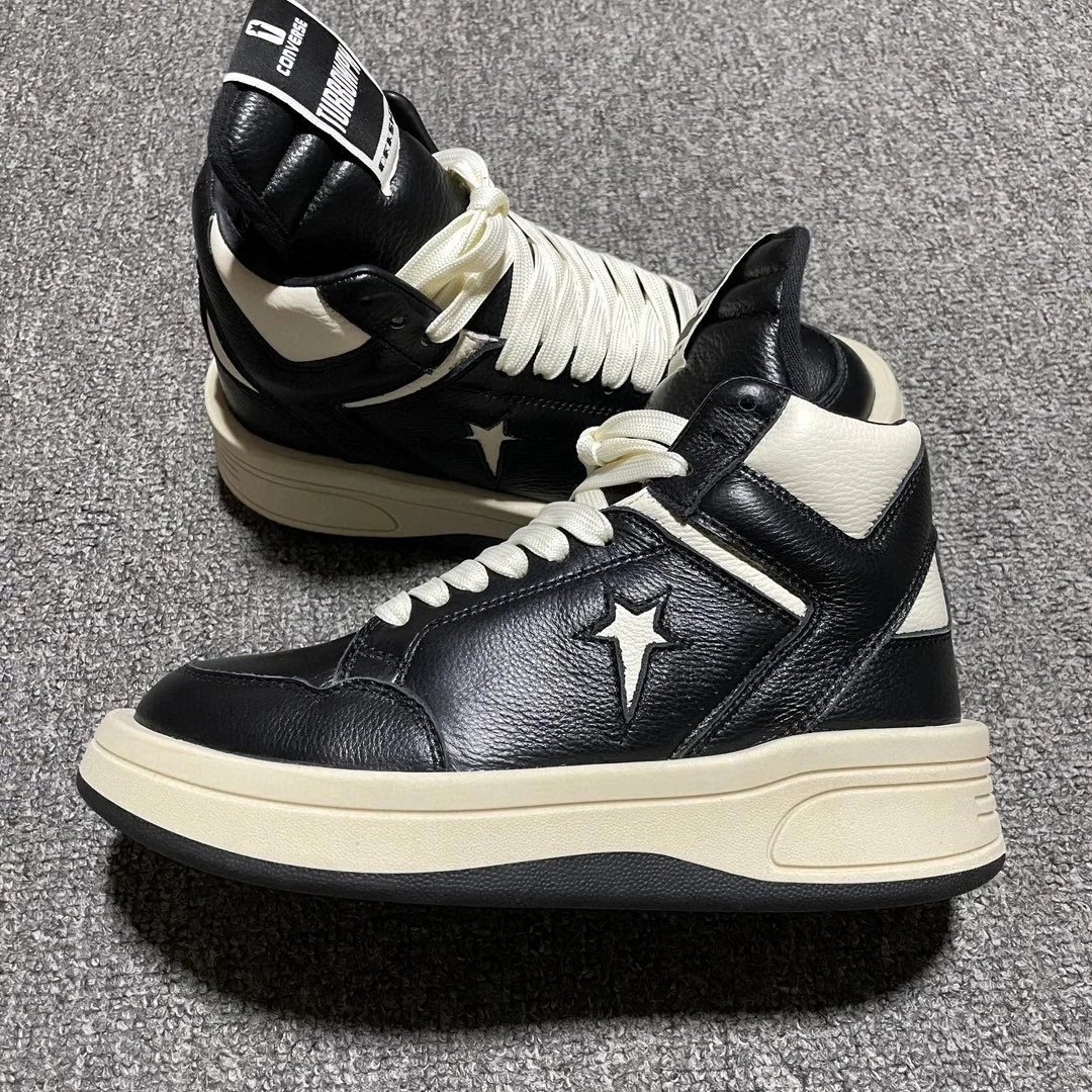 RO Big Chuck Taylor Black & White