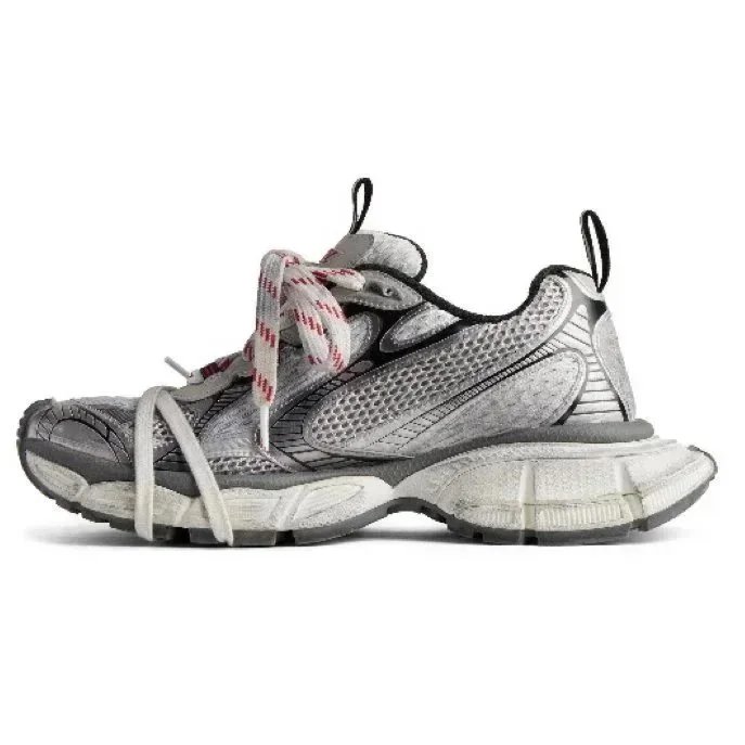 3xl gray and red laces