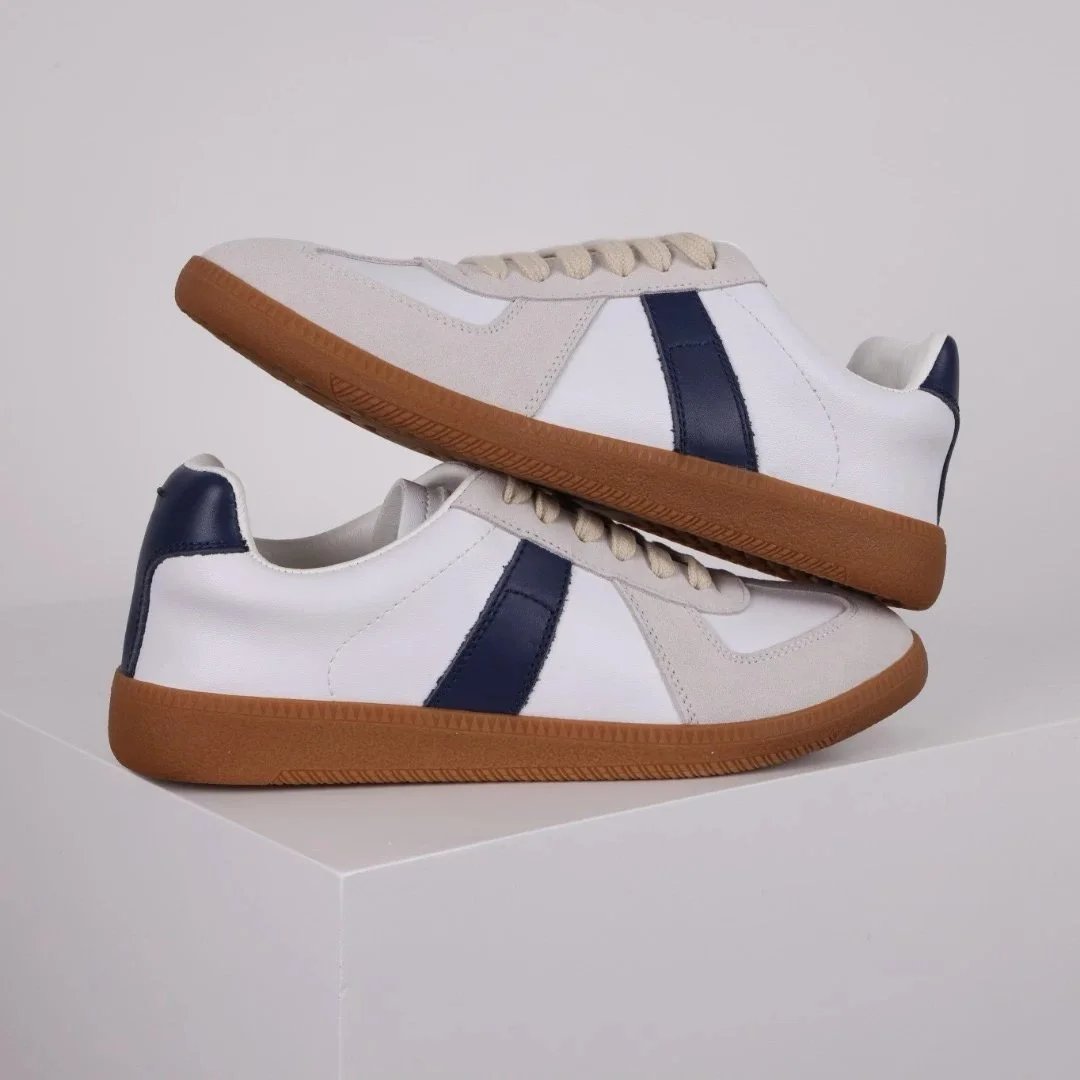 Mara gray white deep blue stripe