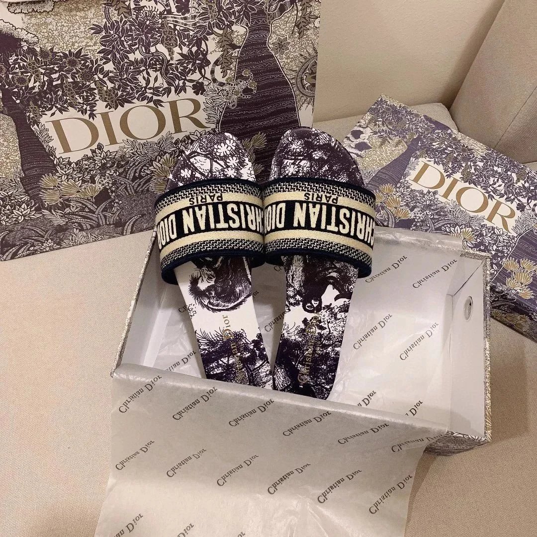 Dior Dway Slides