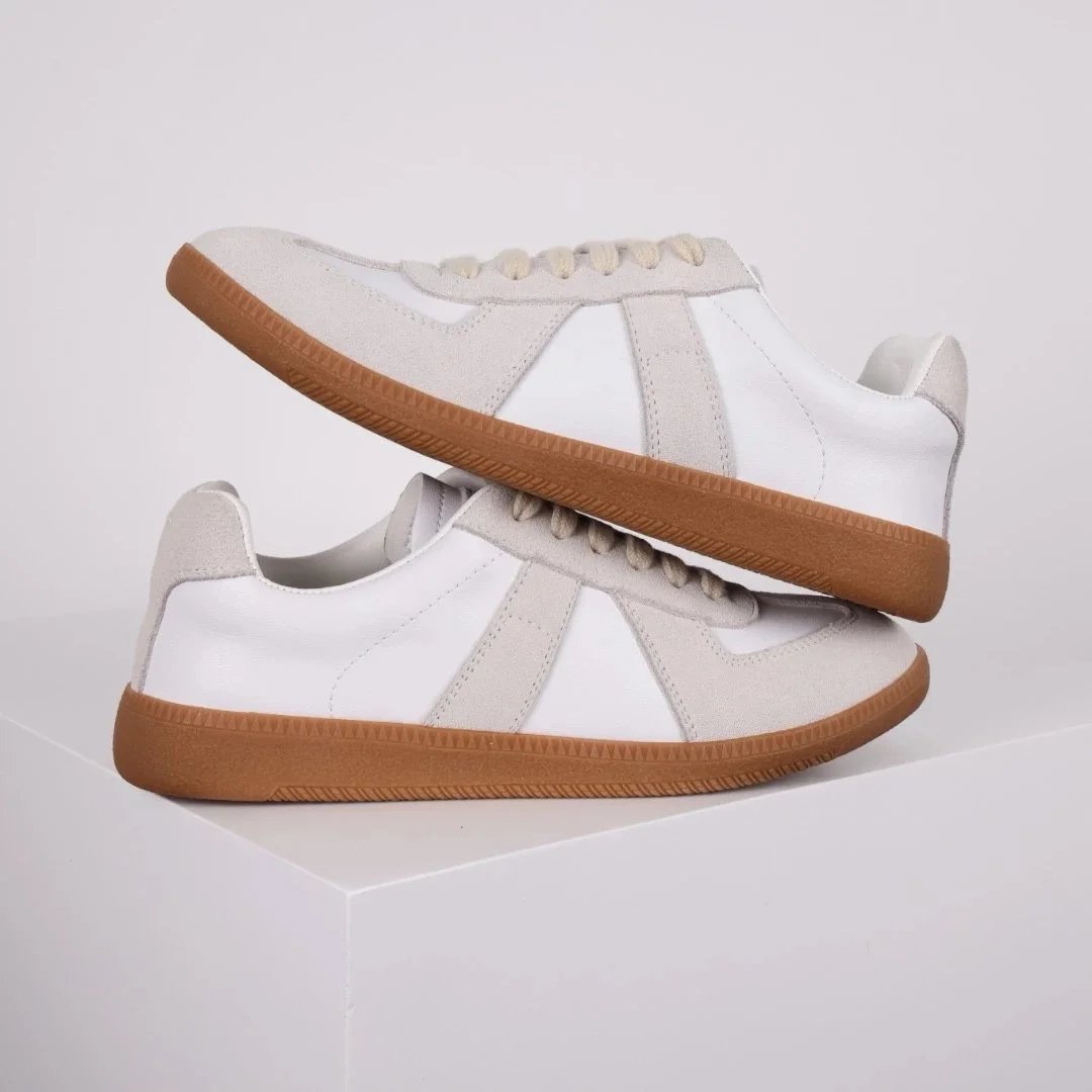 Marla grey white raw rubber base