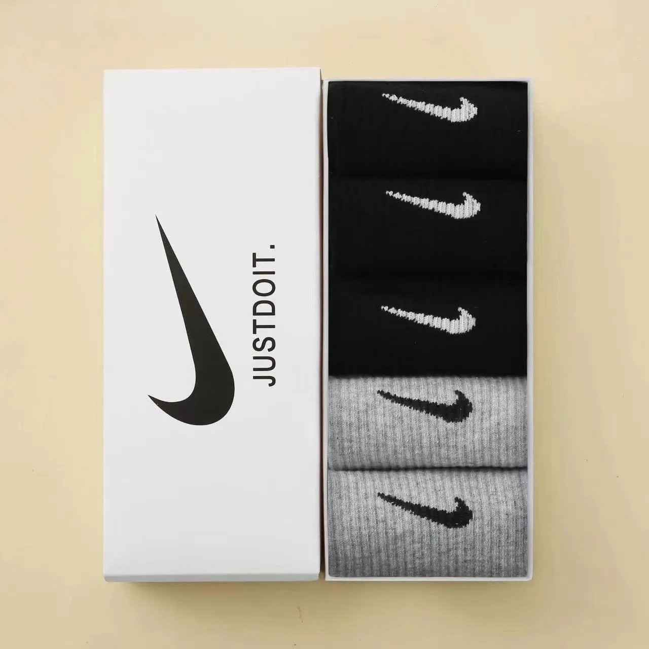 5 pairs [Black+Black+Black+Grey+Grey]