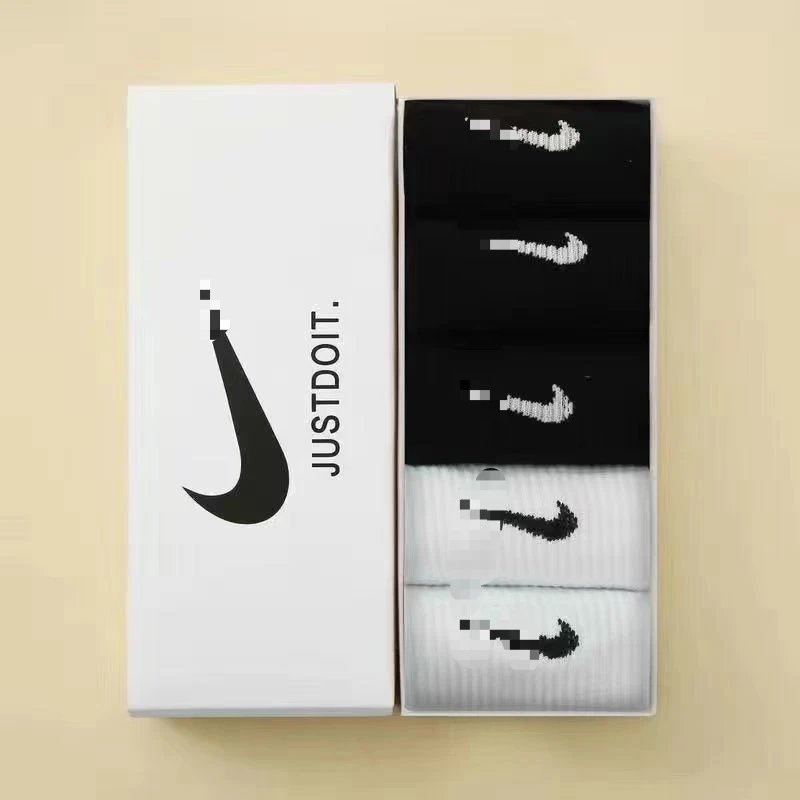 5 pairs [Black+Black+Black+White+White]
