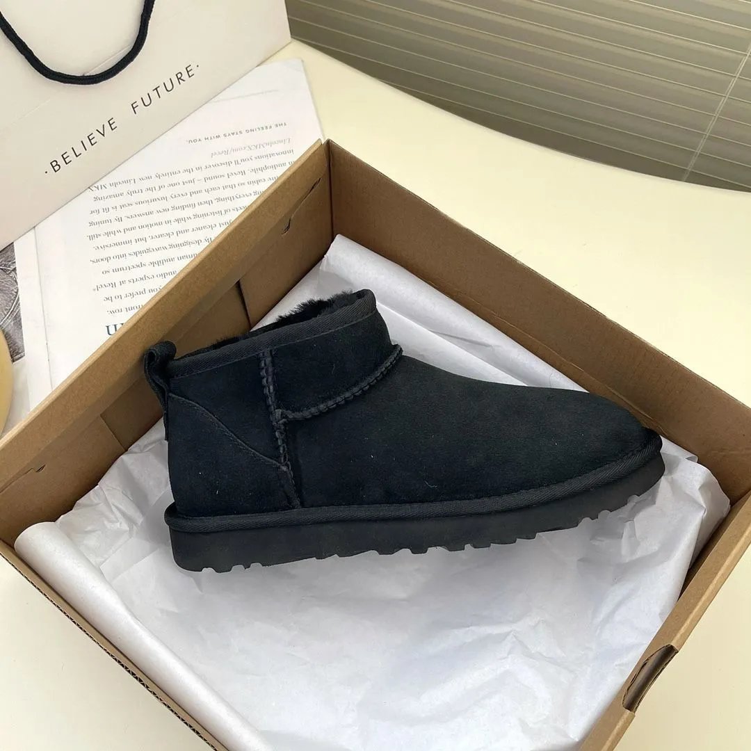 UGG Snow Boot photo 5
