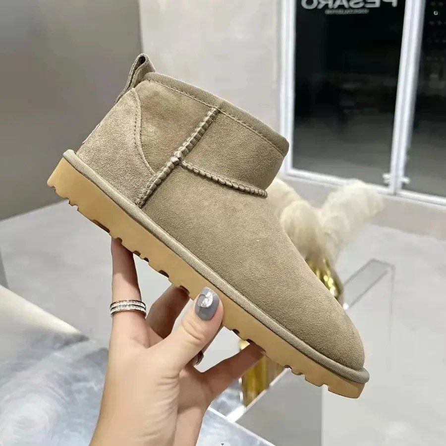 UGG Snow Boot photo 3