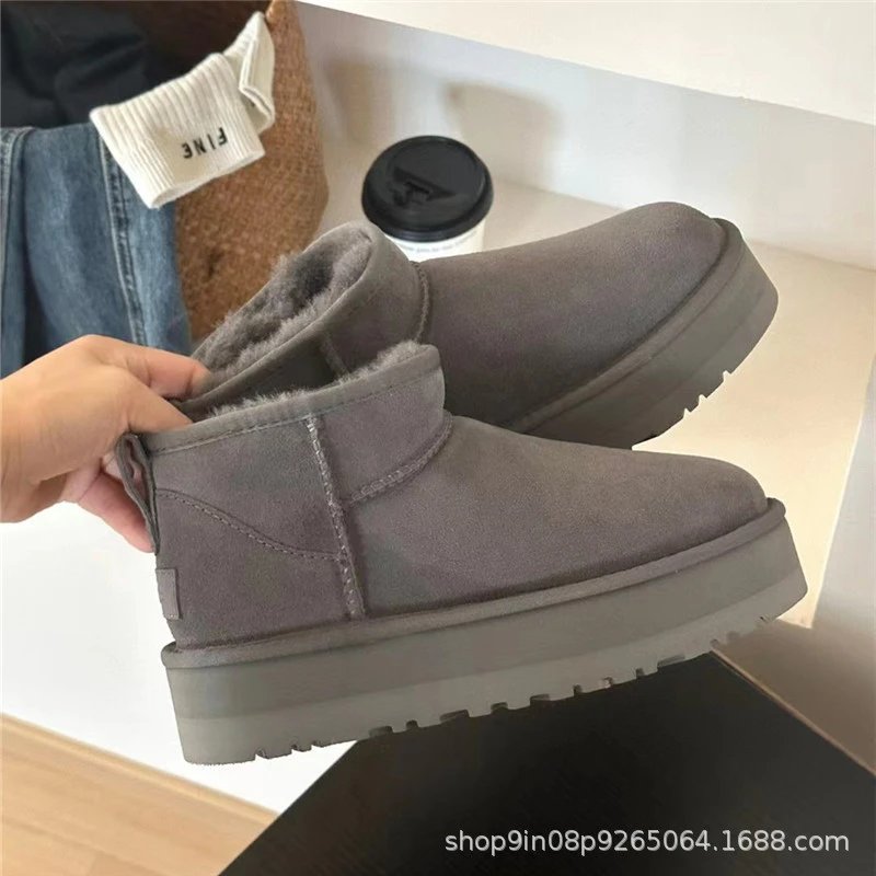 UGG Snow Boot photo 8