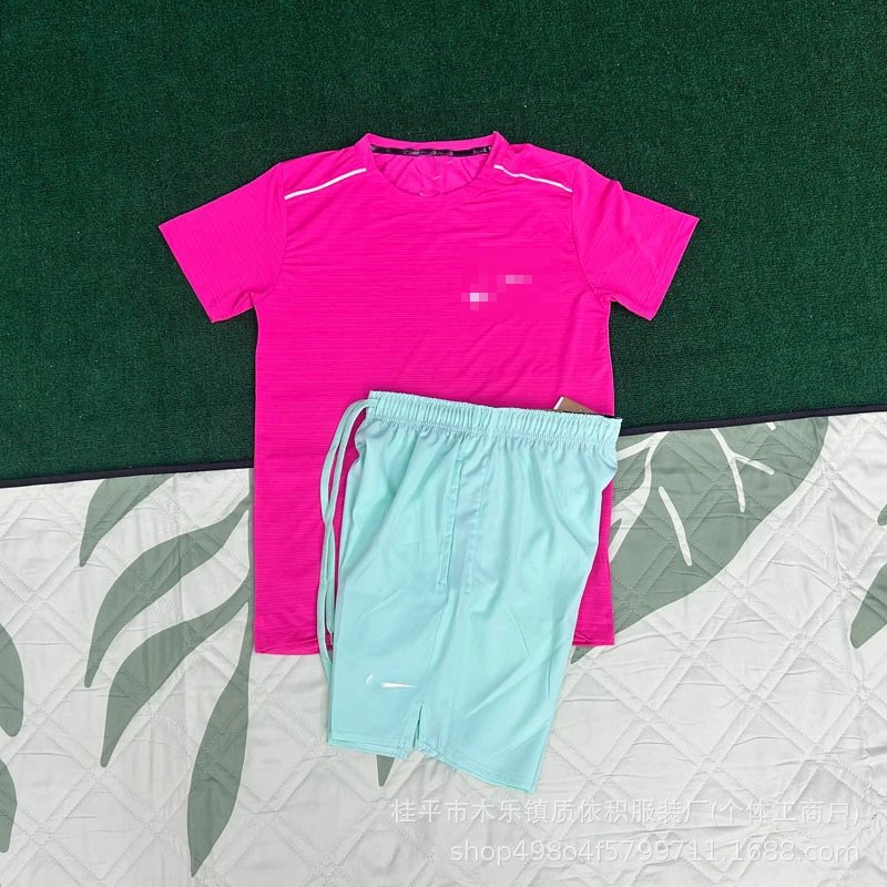 Unbranded Matching Sets Short-Sleeve Athletic T-Shirt and Shorts Set — Crystal Stripe Rose Red + D218 Green