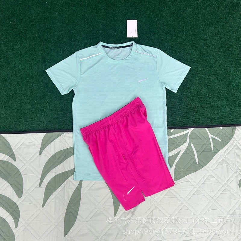 Unbranded Matching Sets Short-Sleeve Athletic T-Shirt and Shorts Set — Crystal Stripe Green + D218 Red