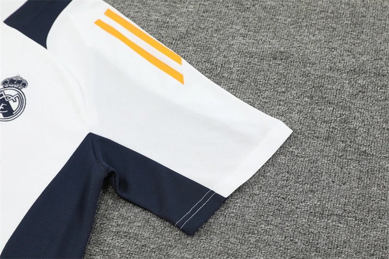 Various Football Jersey and Shorts Sets - 3/49