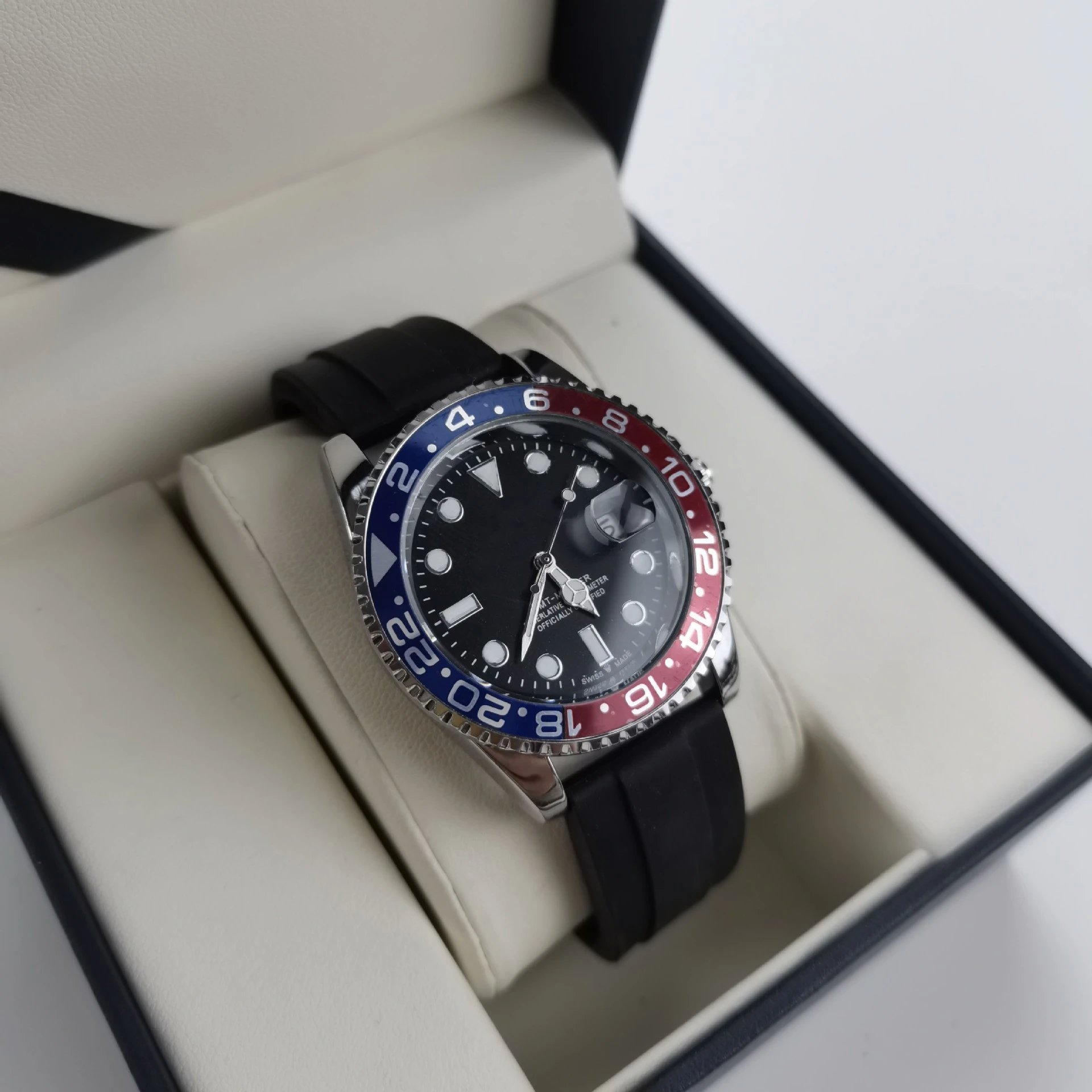 Rolex GMT-Master II Black Dial Gold Watch Watches - 23