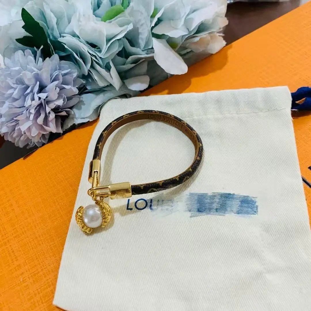 Louis Vuitton Jewelry Leather Cord Logo Plate Bracelet — Style 33