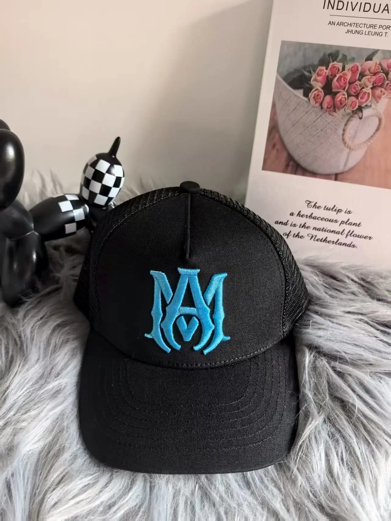 1-am Black and blue SKU image