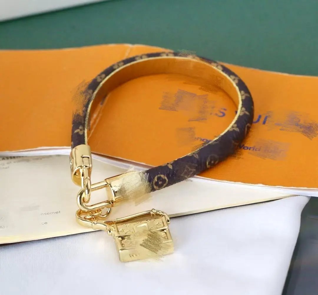 Louis Vuitton Jewelry Leather Cord Logo Plate Bracelet — Style 31