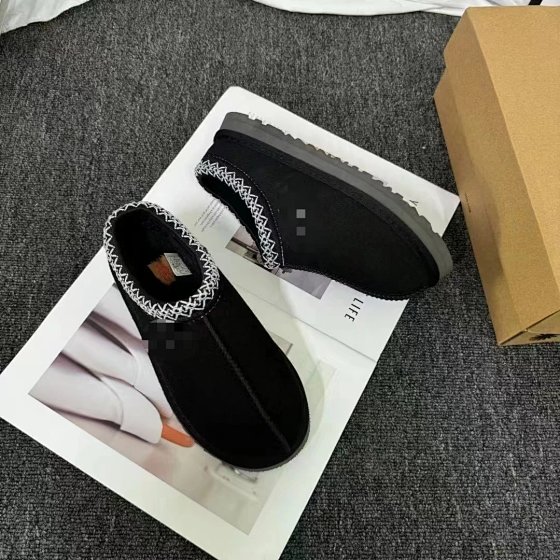 Unisex Winter Snow Boots for Men and Women, Sizes 35-46, Warm Lined Thickened Lace-Up Slip-On Shoes for Outdoor Cold Weather (2025 Collection, Extended Sizing)