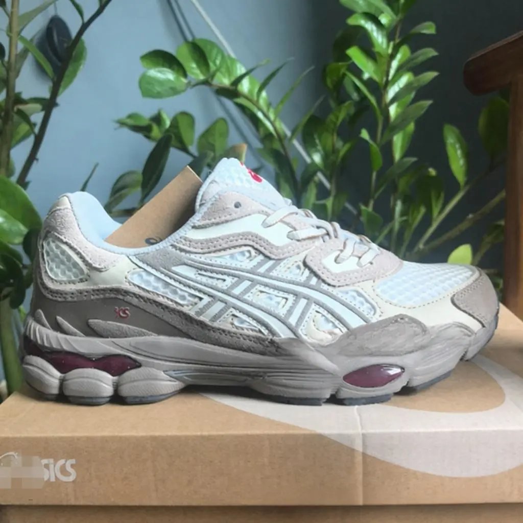 Beige Grey Red