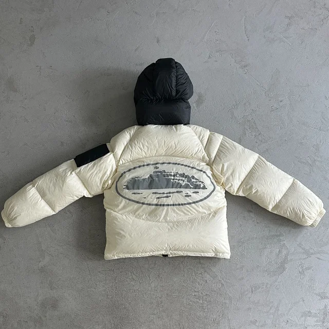 Corteiz Down Jackets Hooded quilted puffer product detail image 12