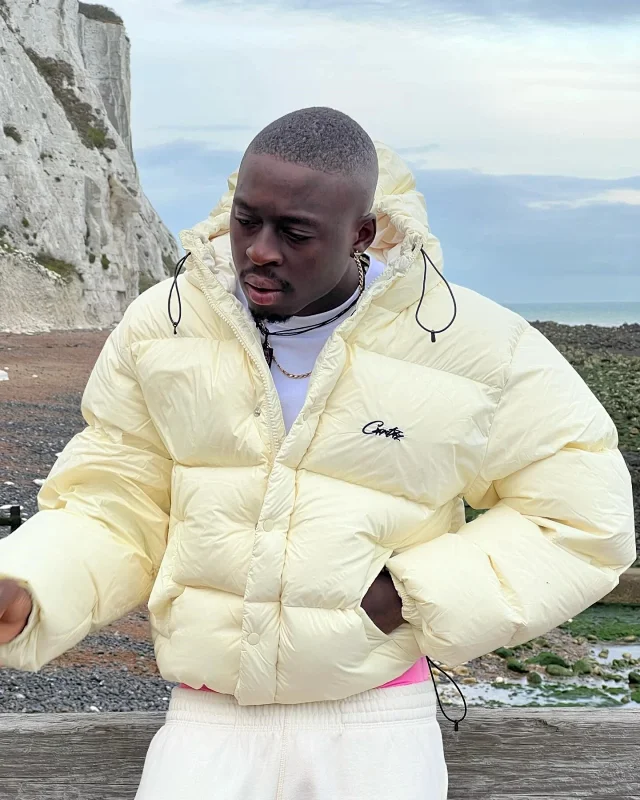 Corteiz Down Jackets Hooded quilted puffer product detail image 4