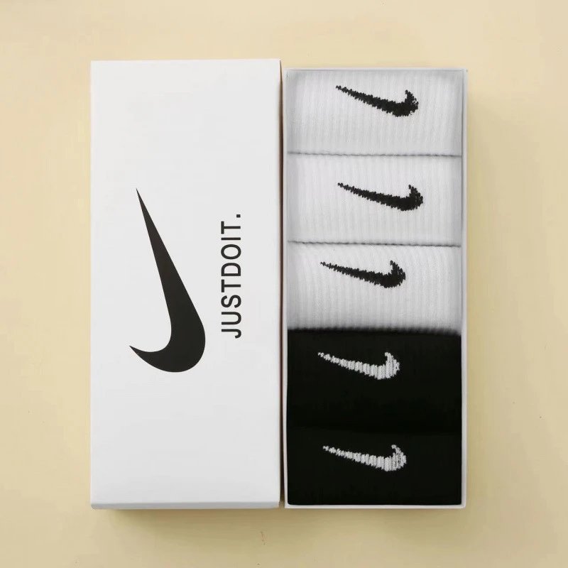 5 pairs [White+White+White+Black+Black]