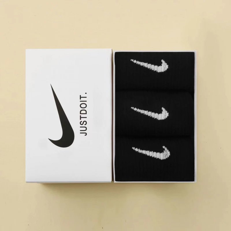 3 pairs [Black+Black+Black]