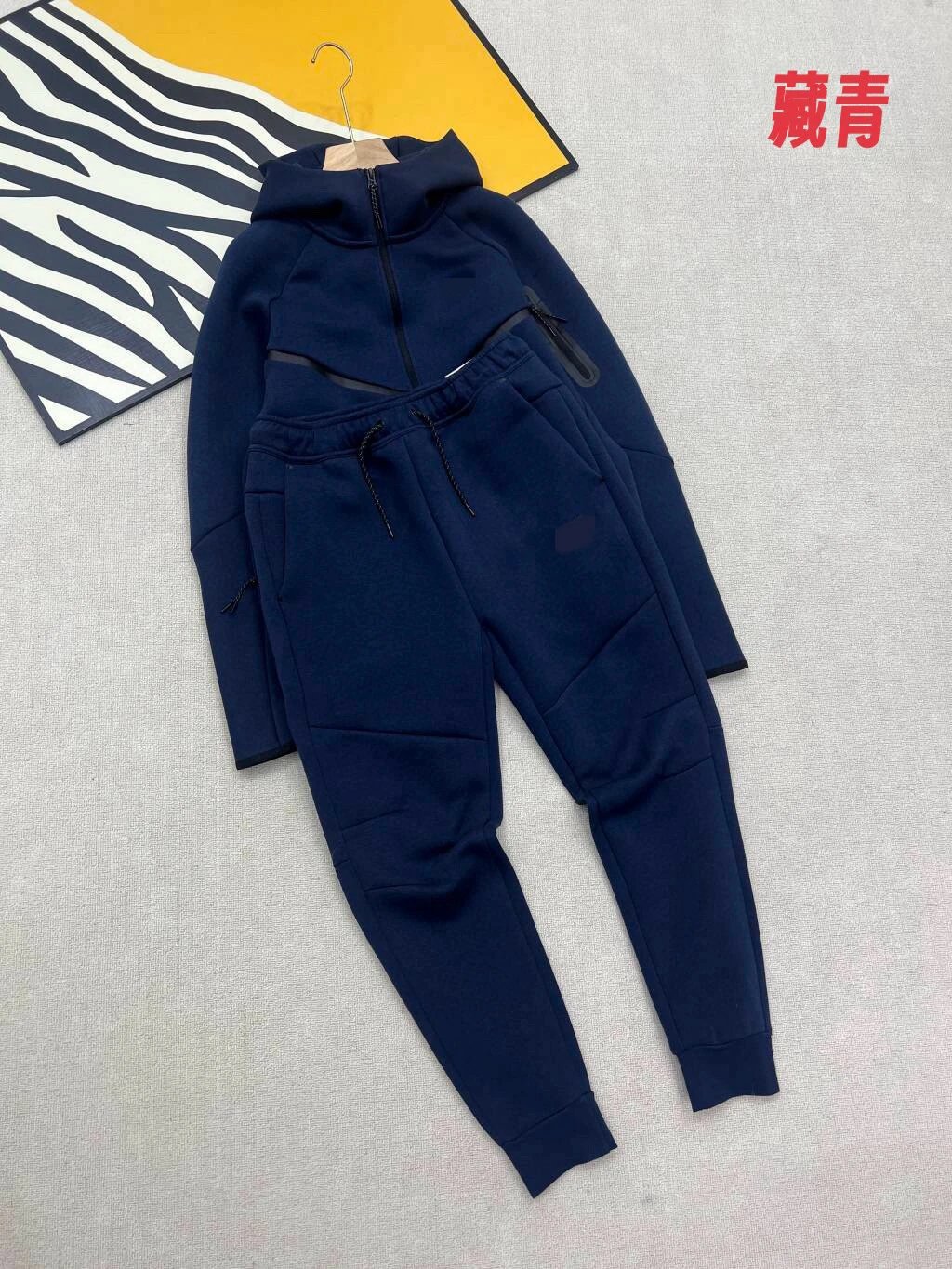 Navy blue set