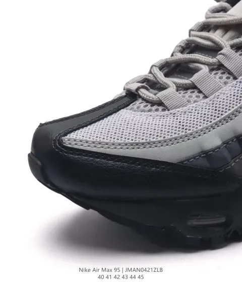 Nike Air Max 95 Black/Red Sneakers - 24
