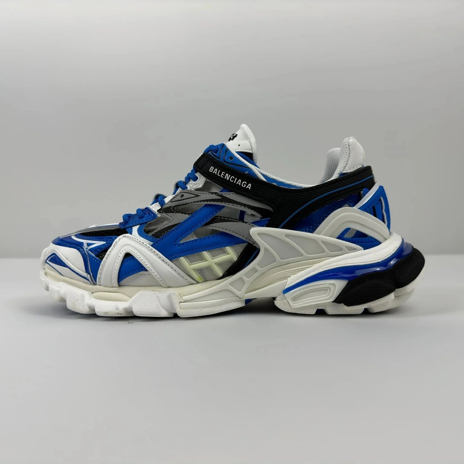 Balenciaga Sneakers Track 4.0 — 004-10 White and blue