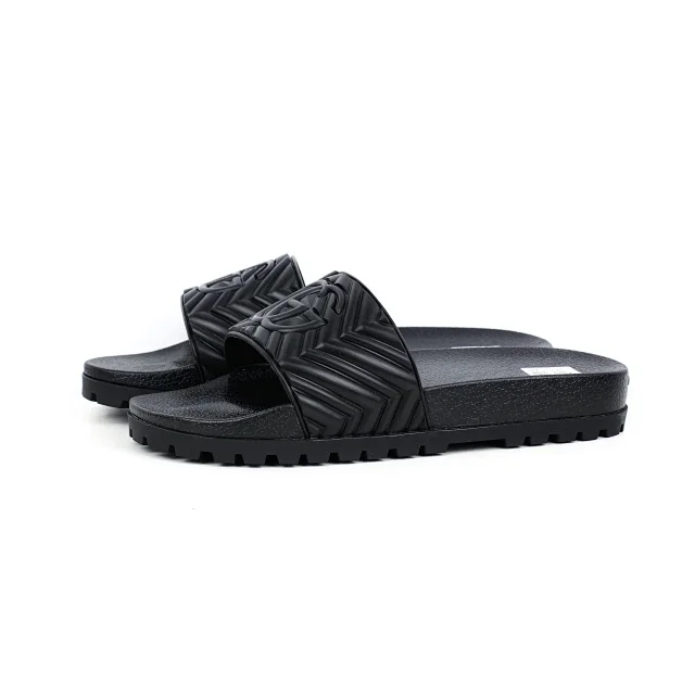 Gucci Slippers Interlocking G thick lug-sole slide product detail image 2