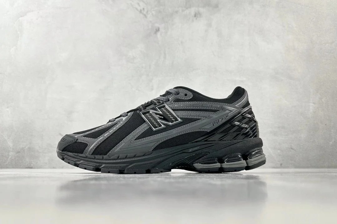 New Balance Sneakers 1906R image 11