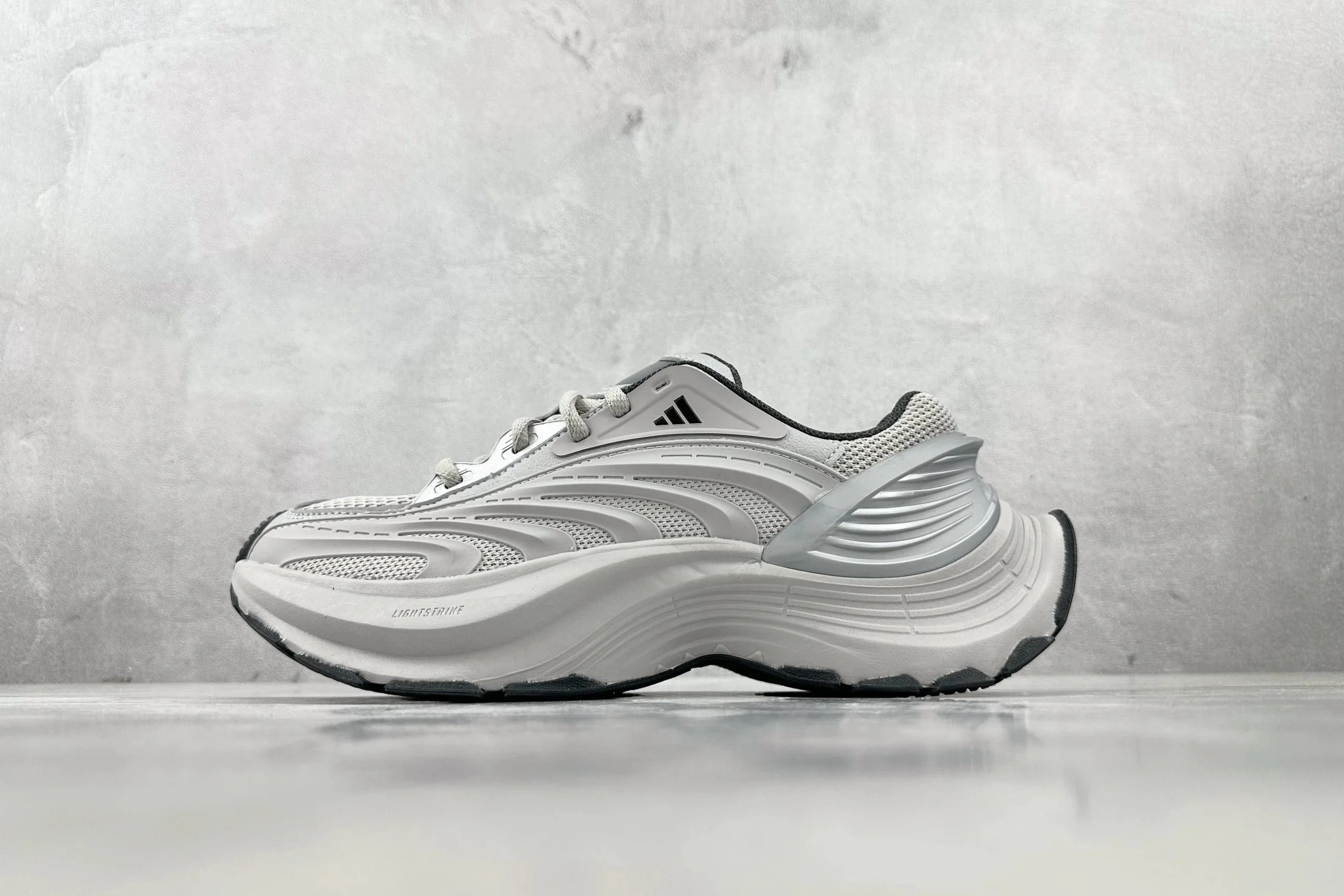 Adidas Sneakers XLG MTW image 6