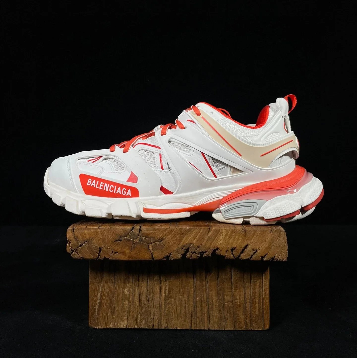 Balenciaga Sneakers Track 1.0 — White and red