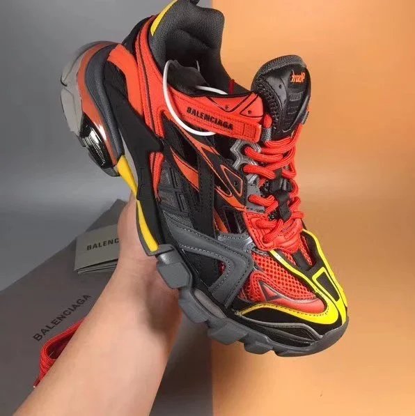 Balenciaga Sneakers Track — 2.0 hollow red