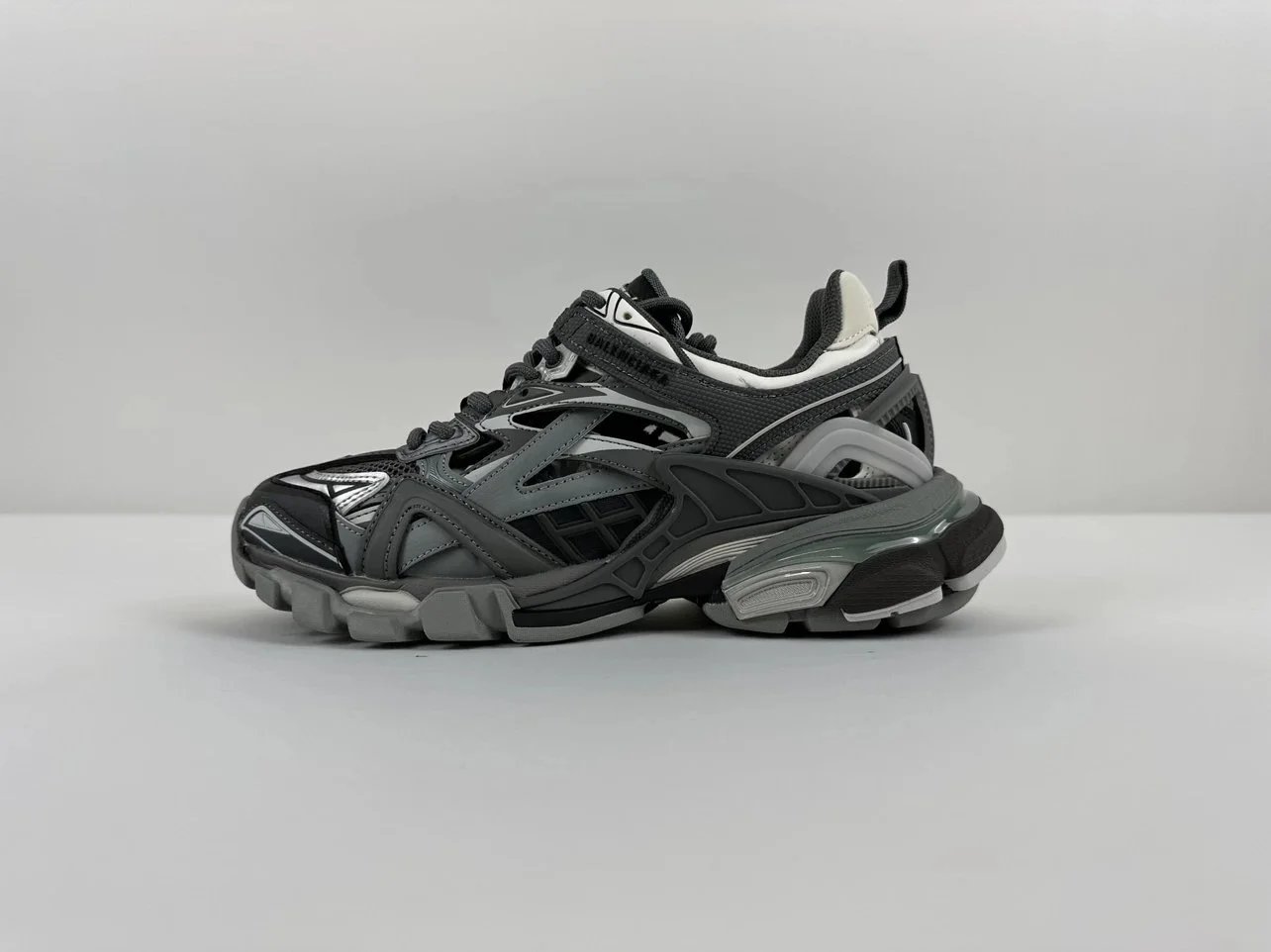 Balenciaga Sneakers Track 4.0 image 6