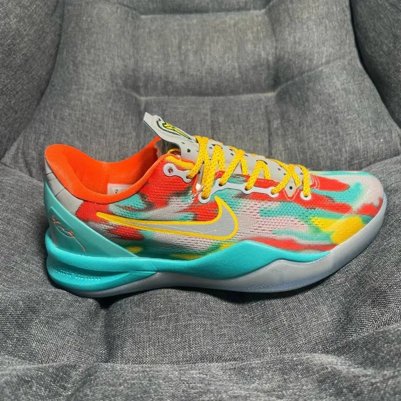 Nike Kobe basketball sneakers — Kobe 8 Metallic Silver Venice