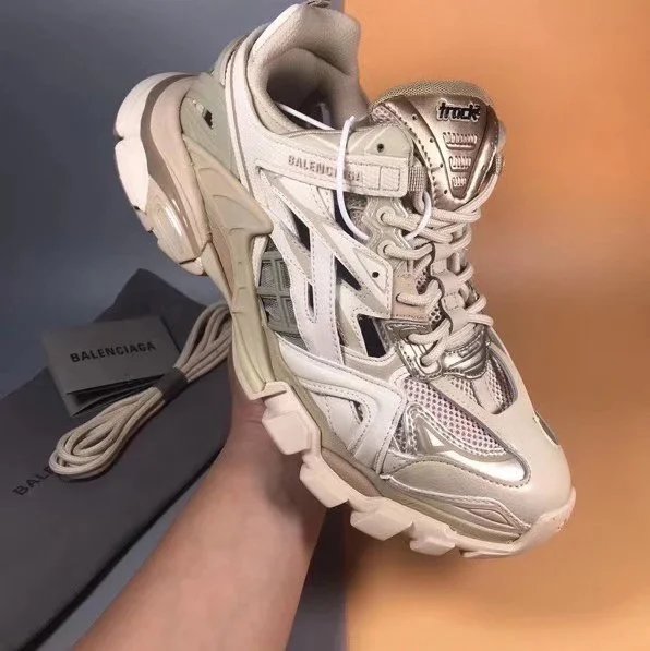 Balenciaga Sneakers Track — 2.0 openwork champagne