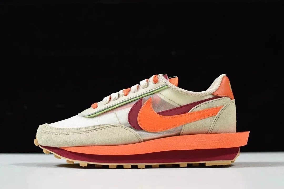 Nike Sneakers sacai LDWaffle double-Swoosh — catwalk 1.0 CLOT rice orange