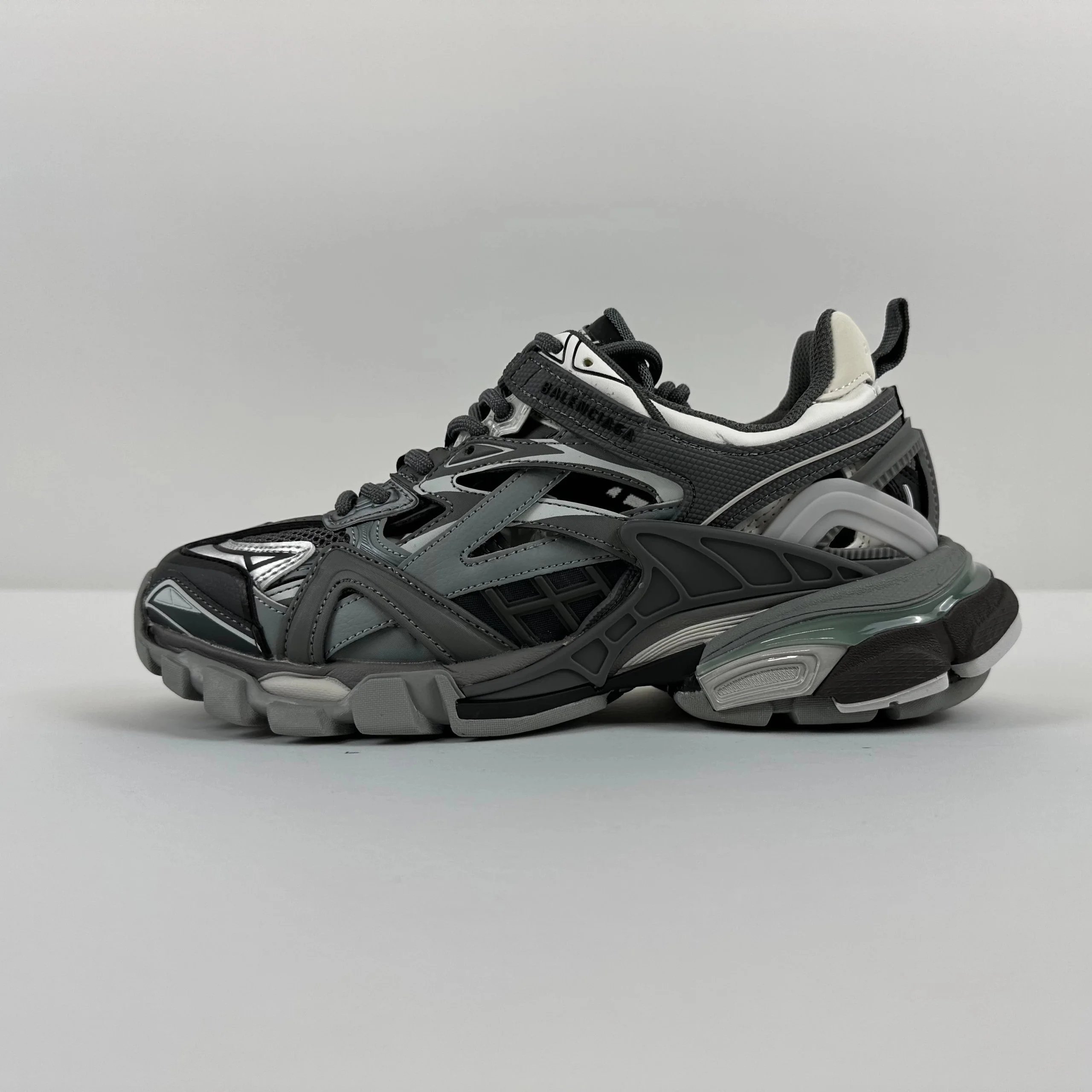 Balenciaga Sneakers Track 4.0 — 004-5 gray