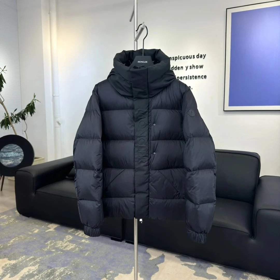 Moncler Down Jackets Hooded Puffer Jacket with Sleeve Logo Patch — 074 Payment【1-5】Black