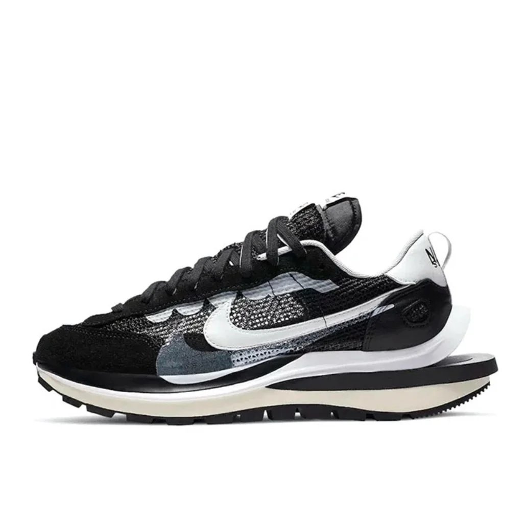 Nike Sneakers x sacai VaporWaffle — 3.0 Black and White