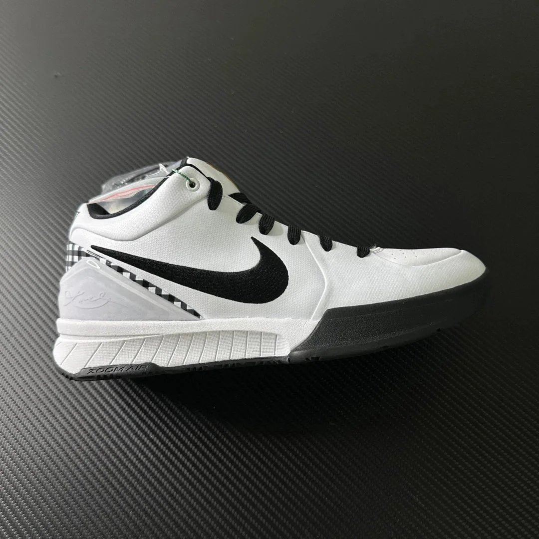 Nike Kobe basketball sneakers — Kobe 4 Black and white Gigi