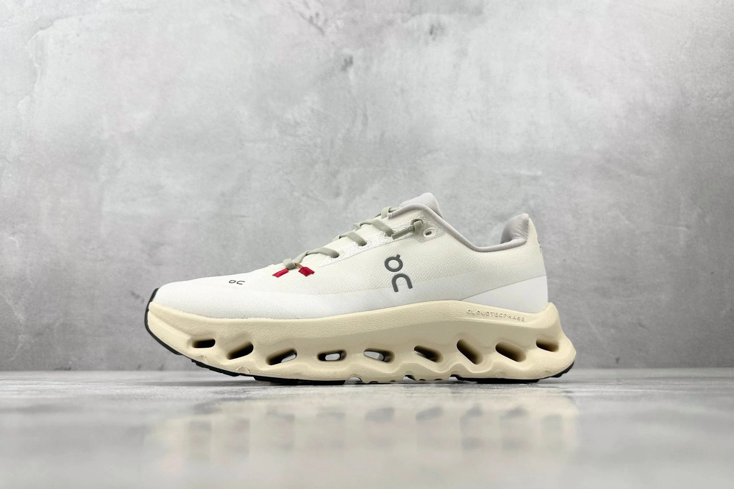On Sneakers Cloudtilt image 6